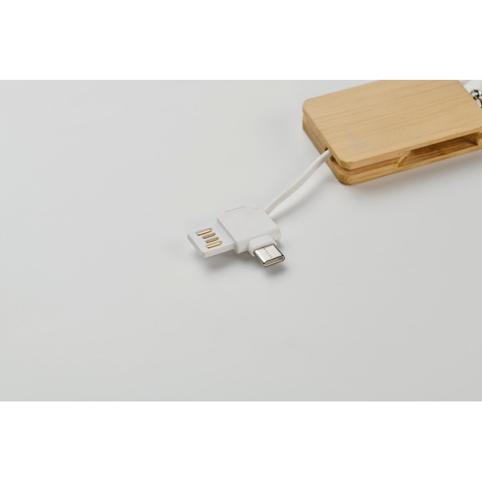 Llavero y cables de carga recubierto con carcasa de bambú color madera vista fotografía octava vista Llavero y cables de carga recubierto con carcasa de bambú color madera vista fotografía octava vista