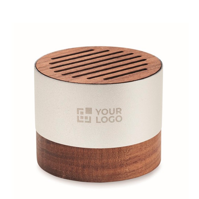 Altavoz inalámbrico de aluminio reciclado con detalles en nogal color madera vista de impresión Altavoz inalámbrico de aluminio reciclado con detalles en nogal color madera vista de impresión