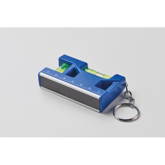 Llavero con doble nivel de burbuja, regla de 7cm  y base magnética color azul real vista fotografía cuarta vista