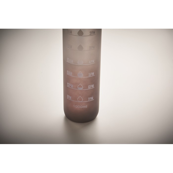 Botella de RPET con boquilla y horario de consumo de agua 1L color negro vista fotografía quinta vista