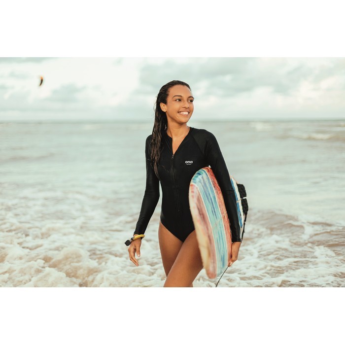 Llavero pulsera flotante ideal para portarlo en el agua color amarillo segunda vista bodegón Llavero pulsera flotante ideal para portarlo en el agua color amarillo segunda vista bodegón