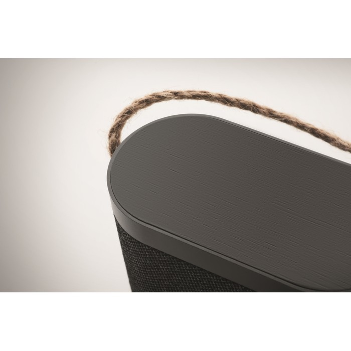 Altavoz negro inalámbrico con asa de transporte de yute 15W color negro vista fotografía cuarta vista Altavoz negro inalámbrico con asa de transporte de yute 15W color negro vista fotografía cuarta vista