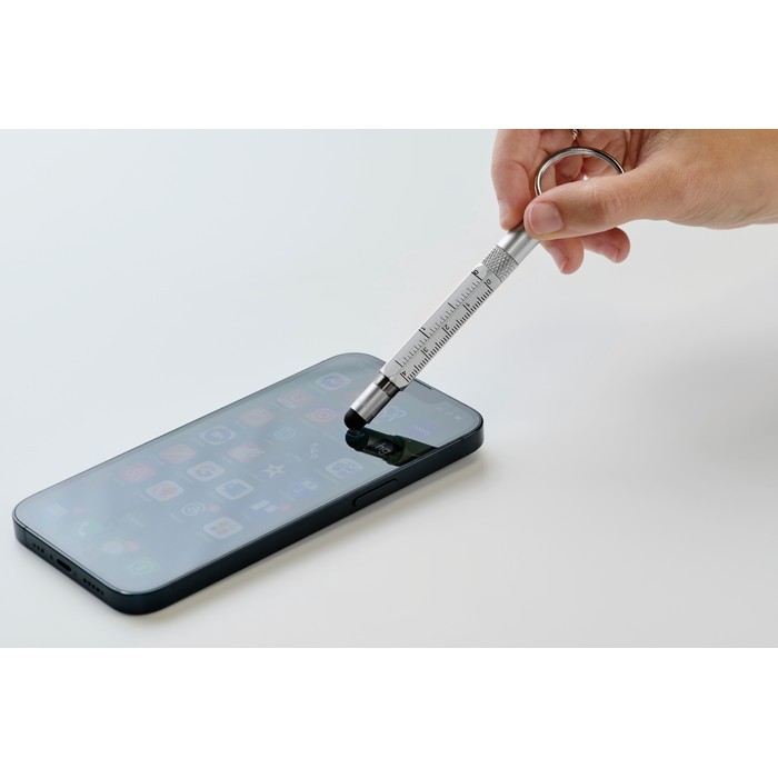 Llavero multiusos con bolígrafo tinta negra y herramientas color plateado mate vista fotografía sexta vista Llavero multiusos con bolígrafo tinta negra y herramientas color plateado mate vista fotografía sexta vista