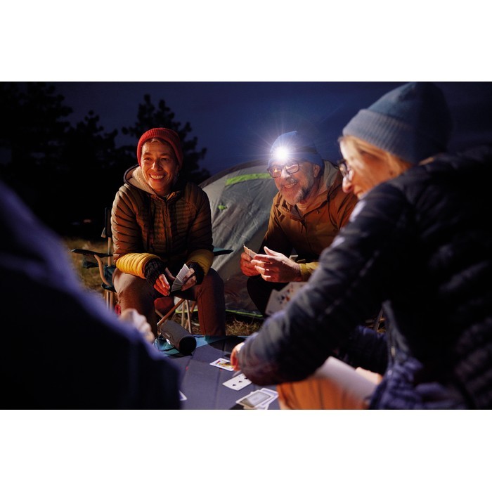 Set de 2 barajas de cartas de 54 cartas en estuche transparente color transparente vista bodegón Set de 2 barajas de cartas de 54 cartas en estuche transparente color transparente vista bodegón