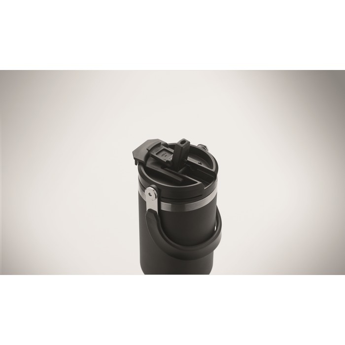 Vaso de doble pared con pajita, boquilla y asa de transporte 850ml color negro vista fotografía tercera vista