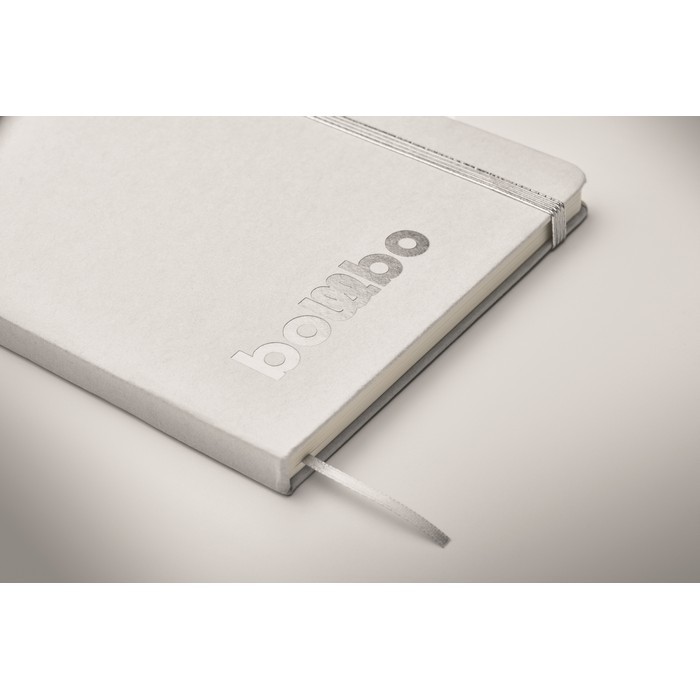 Libreta con banda elástica y marca páginas a color páginas a rayas A5 color plateado vista fotografía