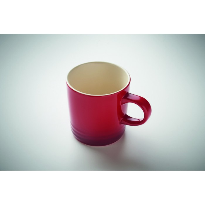 Taza de cerámica con degradado de color e interior blanco 290ml color rojo Taza de cerámica con degradado de color e interior blanco 290ml color rojo