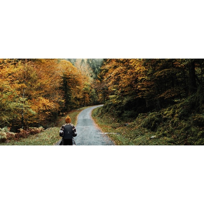 Mochila negra para portátil de RPET resistente al agua 16'' color negro segunda vista bodegón 2