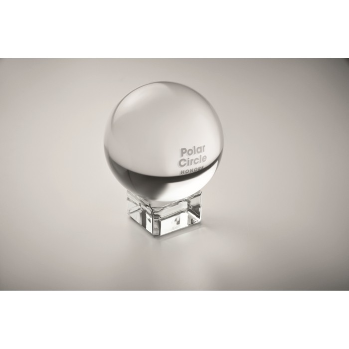 Trofeo redondo de cristal con la base a juego para personalizar color transparente vista principal Trofeo redondo de cristal con la base a juego para personalizar color transparente vista principal