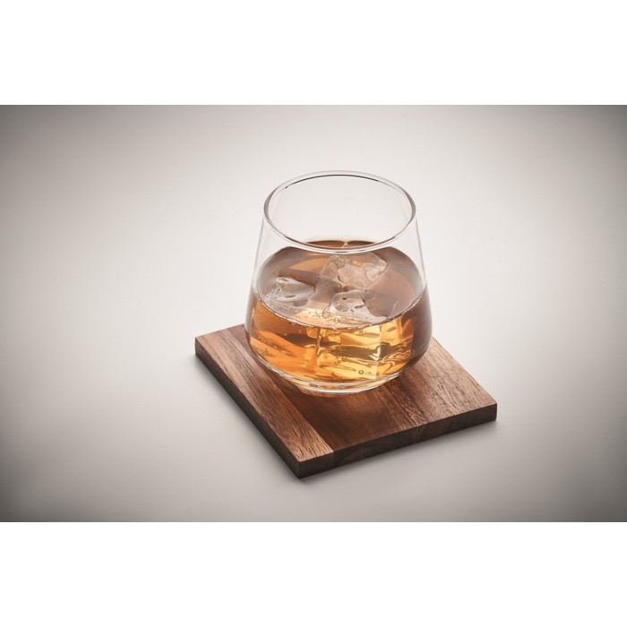 Vaso corto de cristal para whisky con posavasos de madera de acacia color transparente vista fotografía cuarta vista Vaso corto de cristal para whisky con posavasos de madera de acacia color transparente vista fotografía cuarta vista