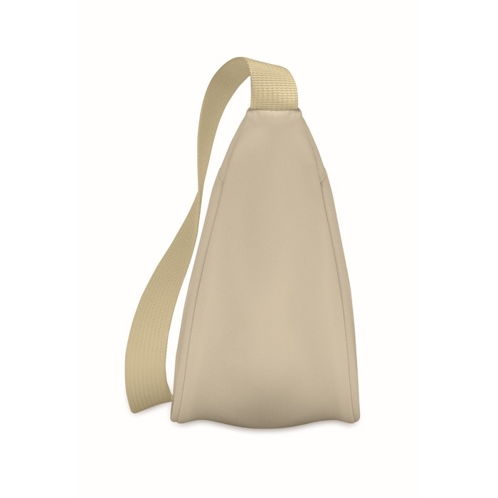 Bolsa bandolera cruzada de RPET con un bolsillo principal color marfil tercera vista Bolsa bandolera cruzada de RPET con un bolsillo principal color marfil tercera vista