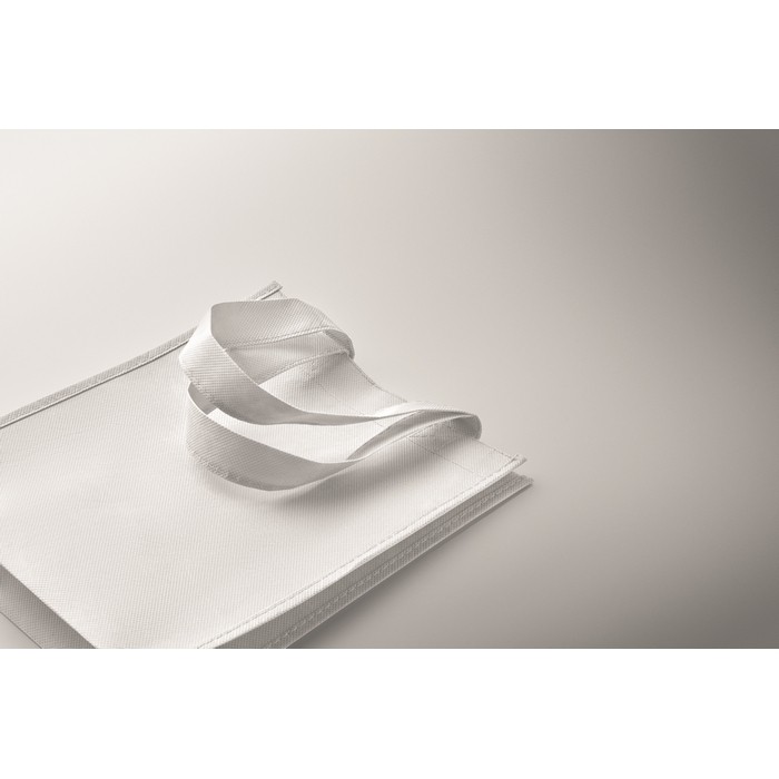 Bolsa pequeña de RPET de varios colores con fuelle inferior 80 g/m2 color blanco vista fotografía tercera vista Bolsa pequeña de RPET de varios colores con fuelle inferior 80 g/m2 color blanco vista fotografía tercera vista