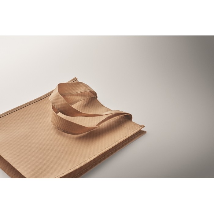 Bolsa pequeña de RPET de varios colores con fuelle inferior 80 g/m2 color marfil vista fotografía tercera vista Bolsa pequeña de RPET de varios colores con fuelle inferior 80 g/m2 color marfil vista fotografía tercera vista