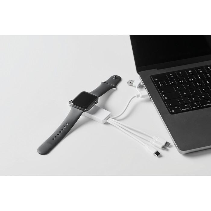 Llavero con distintos cables de carga con distintas salidas color blanco vista fotografía Llavero con distintos cables de carga con distintas salidas color blanco vista fotografía