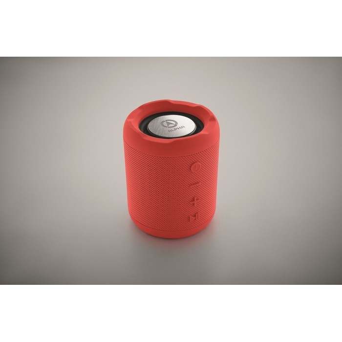 Pequeño altavoz inalámbrico de tejido RPET de 3hs de reproducción color rojo vista principal Pequeño altavoz inalámbrico de tejido RPET de 3hs de reproducción color rojo vista principal
