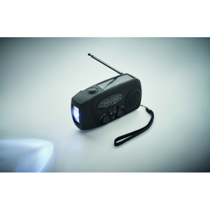 Radio portátil solar con linterna y batería externa de emergencia color negro Radio portátil solar con linterna y batería externa de emergencia color negro