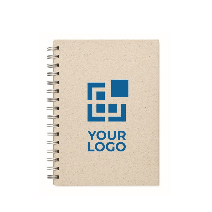 Cuaderno con papel hecho de hierba vista principal Cuaderno con papel hecho de hierba vista principal