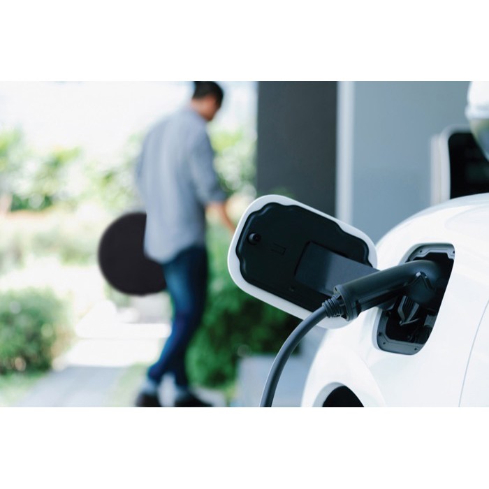 Bolsa para cables largos fabricada con materiales reciclados color negro vista de ambiente Bolsa para cables largos fabricada con materiales reciclados color negro vista de ambiente