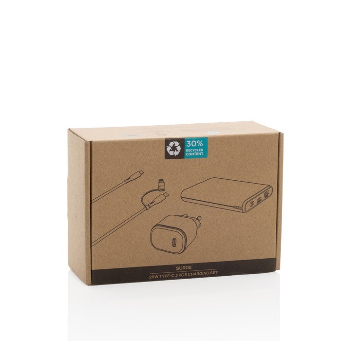 Set de carga de 3 piezas de plástico reciclado con powerbank 5.000 mAh color negro segunda vista con caja Set de carga de 3 piezas de plástico reciclado con powerbank 5.000 mAh color negro segunda vista con caja