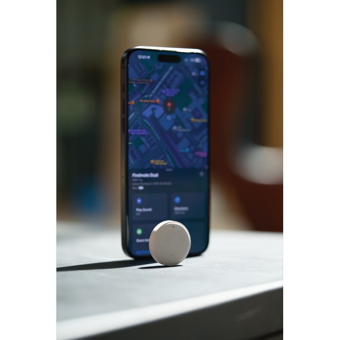 Llavero localizador ecológico con alarma compatible Apple y Android color blanco vista de ambiente 4