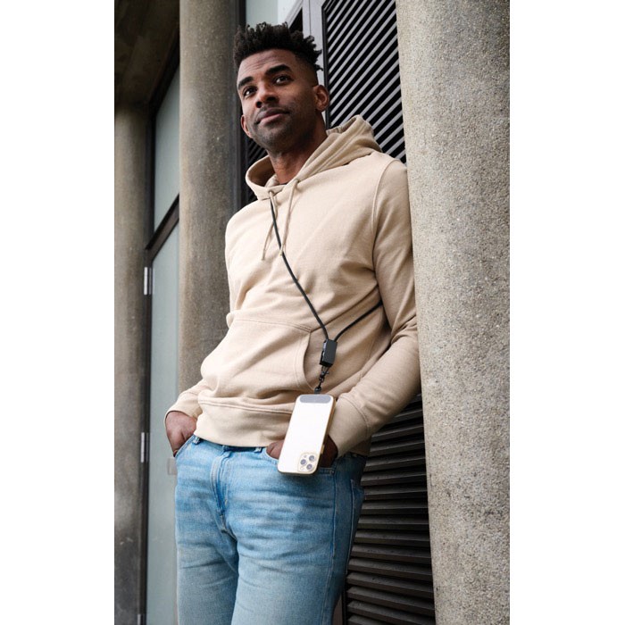 Cable con cordón de móvil ecológico con 3 puertos de carga color gris vista de ambiente Cable con cordón de móvil ecológico con 3 puertos de carga color gris vista de ambiente