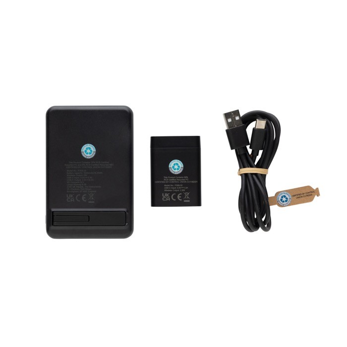 Cargador inalámbrico de plástico reciclado con soporte de carga 3 en 1 color negro tercera vista Cargador inalámbrico de plástico reciclado con soporte de carga 3 en 1 color negro tercera vista