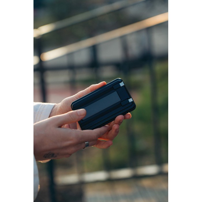 Powerbank 5 en 1 ecológica con cables de carga y soporte 5.000 mAh color negro