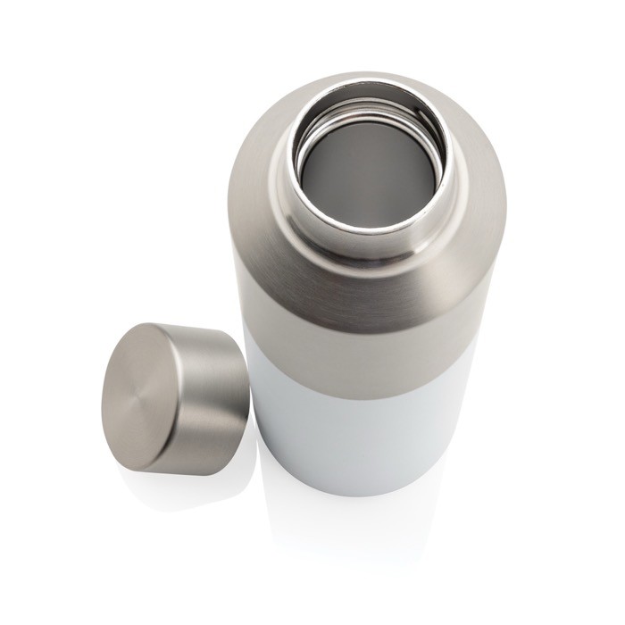 Botella térmica de acero reciclado con tapón antifugas 600ml color blanco tercera vista Botella térmica de acero reciclado con tapón antifugas 600ml color blanco tercera vista