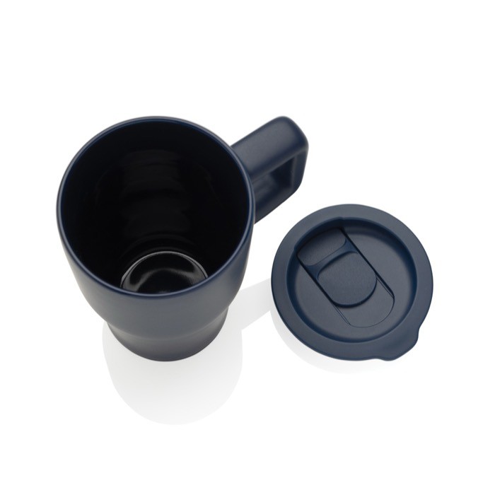 Taza premium de cerámica con asa ergonómica y tapa antigoteo 490 ml color azul marino sexta vista