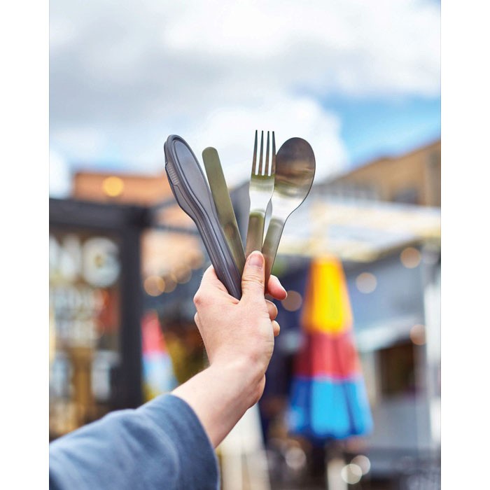 Set elegante de cubiertos de acero inoxidable Black+Blum color plateado Set elegante de cubiertos de acero inoxidable Black+Blum color plateado