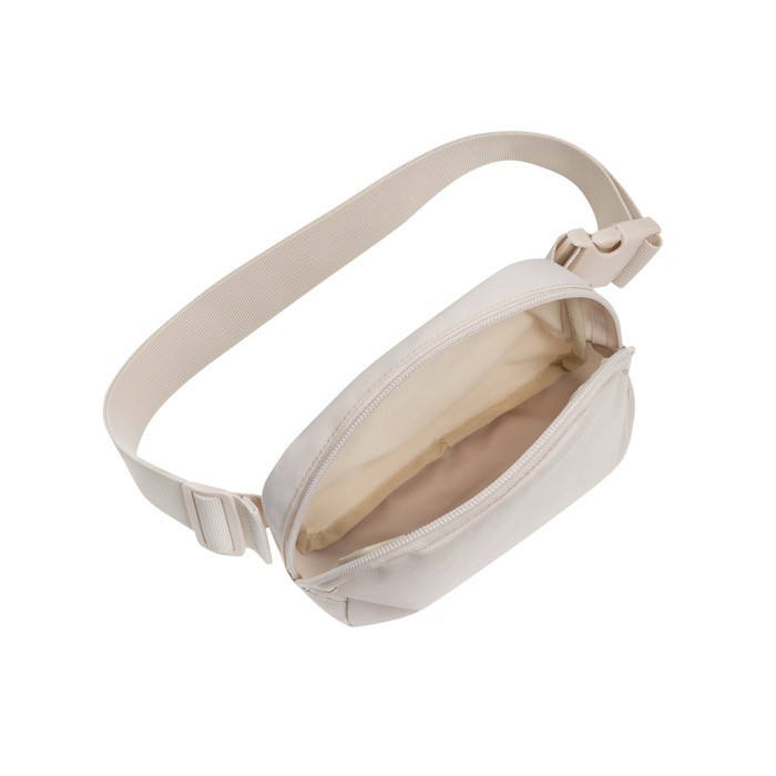 Bolsa bandolera mutliusos de RPET con correa y capacidad de 1L color beige cuarta vista