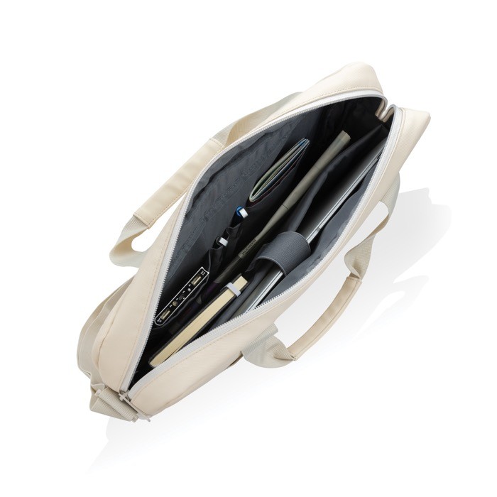 Maletín de RPET con bolsillo y costuras decorativas delante 15,6” color beige quinta vista Maletín de RPET con bolsillo y costuras decorativas delante 15,6” color beige quinta vista