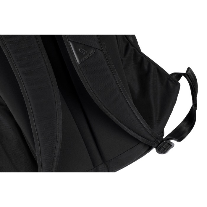 Mochila clásica de PRET con bolsillo para PC 16” Bellroy color negro séptima vista Mochila clásica de PRET con bolsillo para PC 16” Bellroy color negro séptima vista