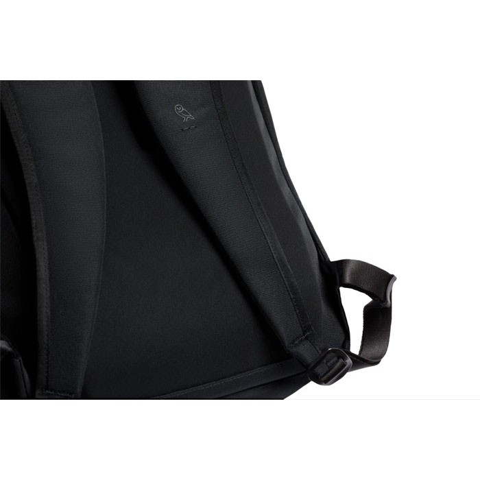 Mochila de RPET con capacidad 20L para ordenador 16” Bellroy color negro octava vista Mochila de RPET con capacidad 20L para ordenador 16” Bellroy color negro octava vista