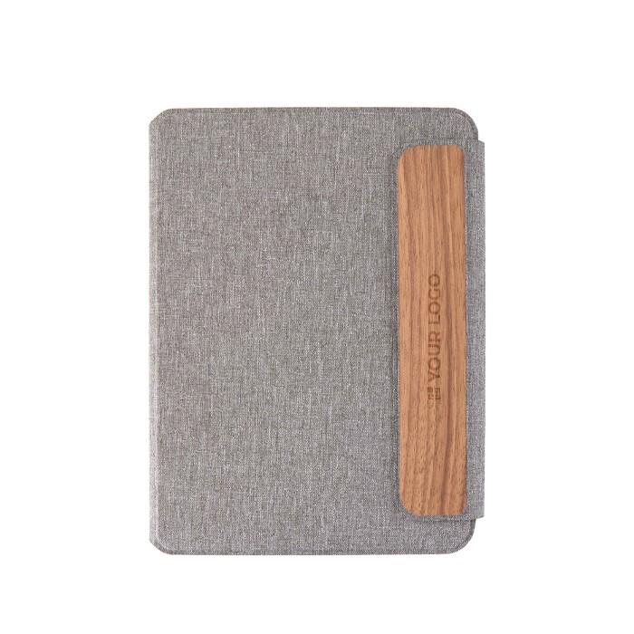 Portafolio ecológico con cierre de madera de nogal A5 hojas a rayas vista principal