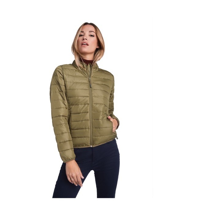 Chaqueta acolchada para mujer de 100% poliéster 290 g/m2 Roly color azul eléctrico imagen de estilo de vida