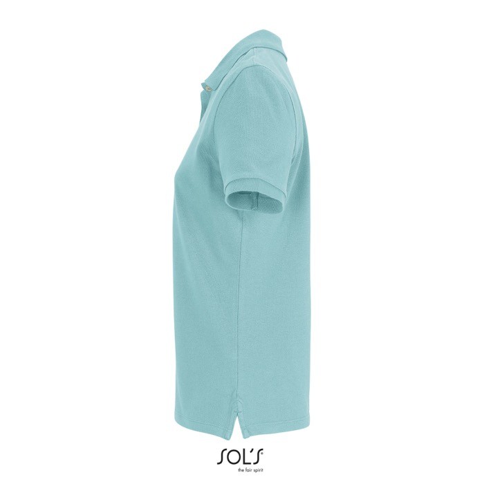 Polo de algodón peinado para mujer manga corta y 3 botones color azul claro vista lateral Polo de algodón peinado para mujer manga corta y 3 botones color azul claro vista lateral