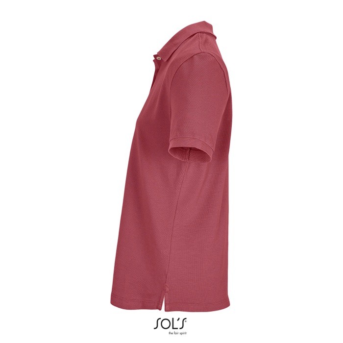 Polo de algodón peinado para mujer manga corta y 3 botones color coral vista lateral Polo de algodón peinado para mujer manga corta y 3 botones color coral vista lateral