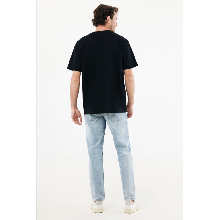 Camiseta de algodón reciclado unisex modern fit 220 g/m2 IQONIQ Nikko color negro