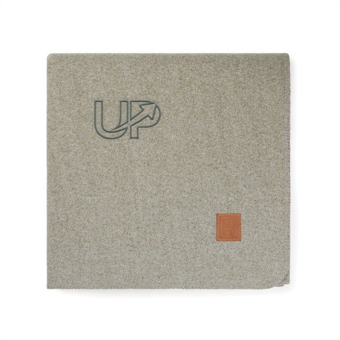 Manta de poliéster reciclado de suavidad excepcional 320 g/m2 color verde vista con logo Manta de poliéster reciclado de suavidad excepcional 320 g/m2 color verde vista con logo