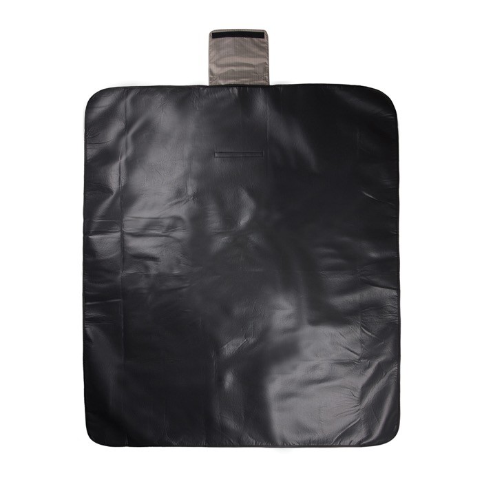 Manta de pícnic en poliéster reciclado con forro polar impermeable color azul marino tercera vista