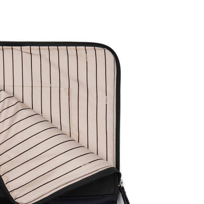 Funda para PC acolchada de poliéster reciclado con cremallera 16” color negro cuarta vista