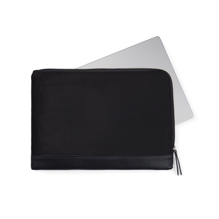 Funda para portátil de poliéster reciclado con bolsillo interior 14” color negro segunda vista Funda para portátil de poliéster reciclado con bolsillo interior 14” color negro segunda vista