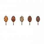 Corona de navidad con 5 tipos de dulces de chocolate y frutos secos color mezcla de sabores sexta vista