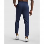 Pantalón de chándal largo estilo pitillo 200 g/m2 Roly Direct Neapolis color azul marino cuarta vista de uso