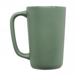 Taza de cerámica grande con acabado mate color verde segunda vista con lateral