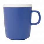 Taza de cerámica con acabado exterior mate e interior blanco 350ml color azul real vista lateral