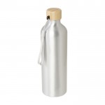 Botella de aluminio reciclado con tapa de bambú y correa 770ml color plateado