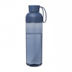 Botella de plástico reciclado con una cómoda asa de silicona 600ml color azul marino segunda vista frontal