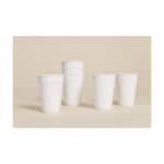 Taza de plástico reutilizable para máquina de café 165ml color blanco imagen de estilo de vida